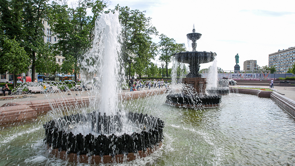 Сезон фонтанов в Москве завершен