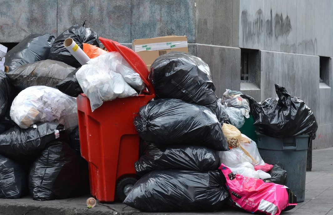 Башкирия, Курская и Оренбургская области досрочно ликвидируют несанкционированные свалки