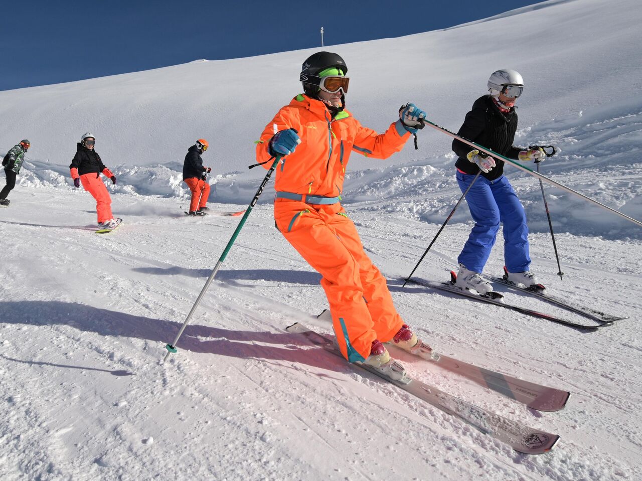 Горнолыжные курорты России подорожали на 8–25% к зимнему сезону 2024 года