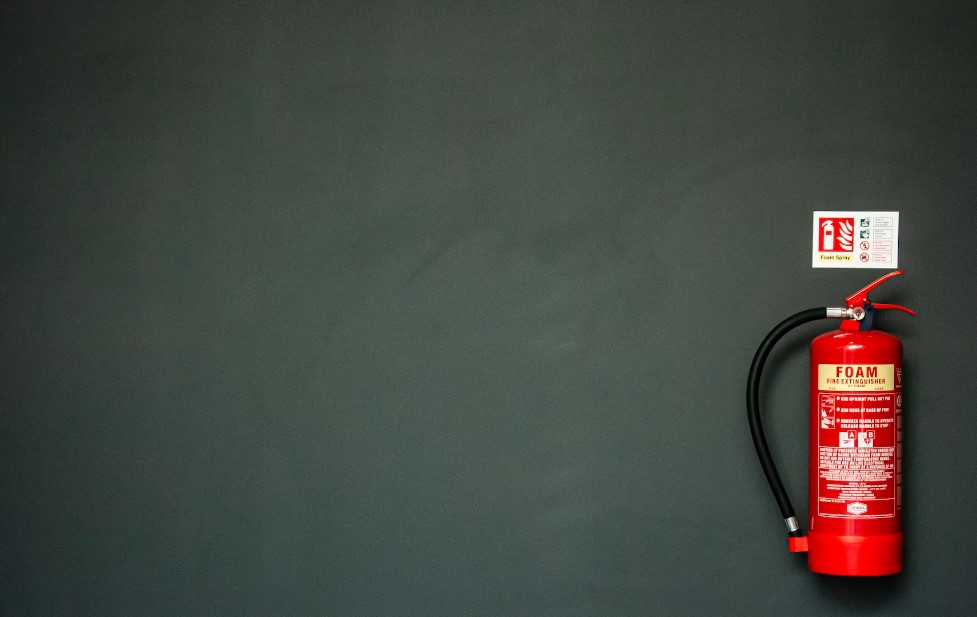 Правительство России предложило оснастить вагоны метро и электричек средствами пожаротушения