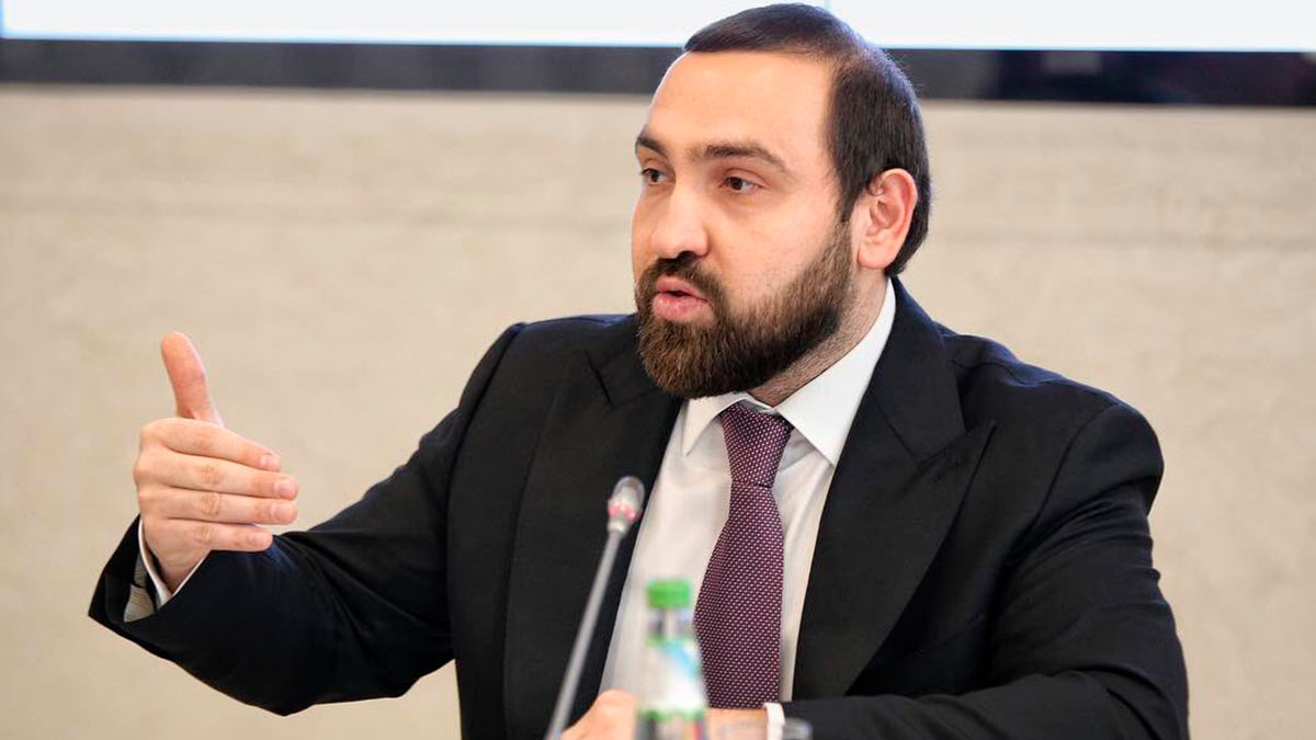 Депутат Госдумы предложил запретить релокантам работать на госслужбе